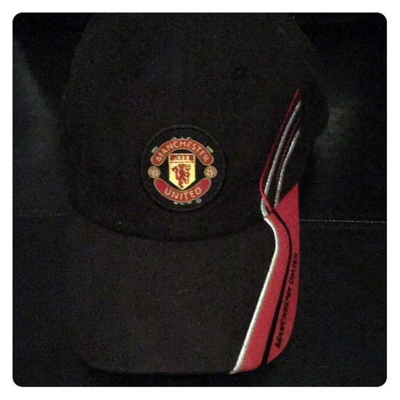 Manchester United hat - Picture 1 of 2